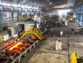 پارسال صنایع ۶ میلیارد دلار بابت قطعی برق ضرر کردند