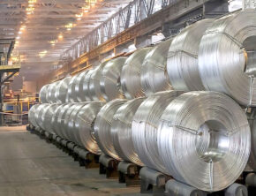 تأمین انرژی و مواد اولیه دو عامل اصلی عقب‌ماندگی صنعت آلومینیوم