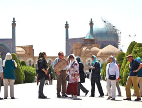 توسعه اقتصاد گردشگری دینی در ایران