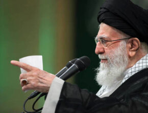 رژیم صهیونی در زیر ضربات جمهوری اسلامی، تقریباً  از پا درآمد و لِه شد