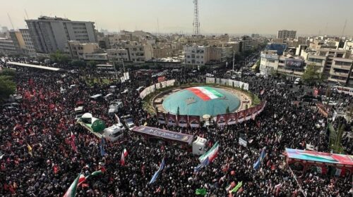 حضور پرشور مردم در گرامیداشت شهدای اقتدار