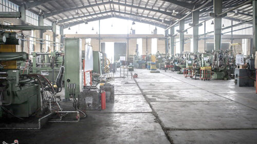 سایه سنگین ناترازی برق بر معیشت کارگران