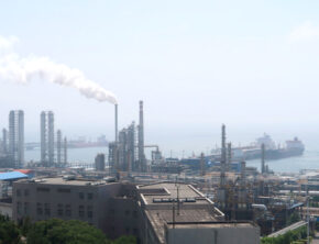 فارین پالسی: دوران کارایی تحریم نفتی به پایان رسیده است