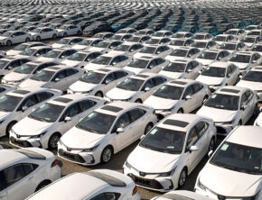 بازار خودروهای وارداتی همچنان در رکود