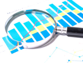 کارنامه اقتصادی ضعیف دولت چهاردهم در یک‌سالگی