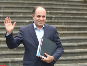 ادعاهای عجیب وزیر جهادکشاورزی درباره گران نشدن هیچ کالای اساسی