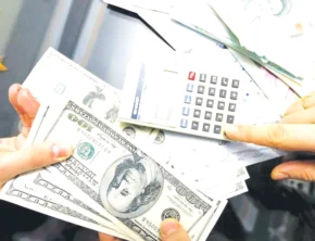 اتاق فرمان دلار در دست دلالان مجازی