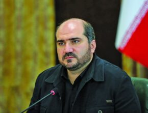 منصوری: در پایان دولت روحانی روزی ۷۰۰ نفر بر اثر کرونا جان خود را از دست می‌دادند