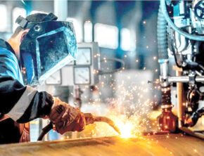 کمبود نیروی متخصص؛ ۴۳ درصد از کارکنان صنعتی غیرماهر هستند