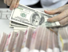 تورمِ جهش ارز با کنترل نقدینگی مهار نمی‌شود