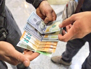 لزوم برخورد با دلالان و اخلال‌گران ارزی