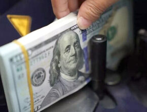 تحریم‌ها بیش از واقعیت، از کانال انتظارات بر بازار ارز اثر می‌گذارند