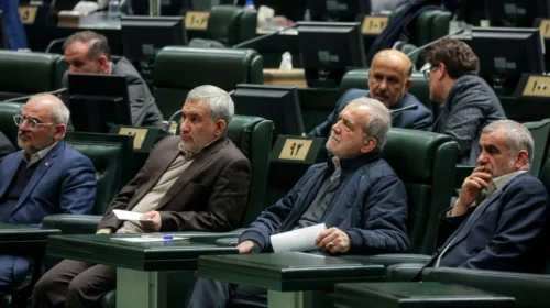 اعتراض گسترده مجلس به افزایش ۲۰ درصدی حقوق