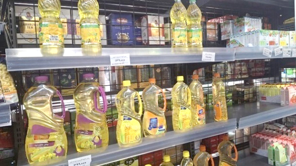 علت کمبود عرضه روغن در برخی فروشگاه‌ها چیست؟