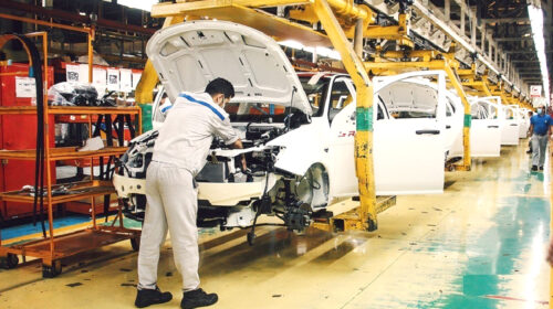 کاهش تولید خودرو در ۱۰ ماهه امسال