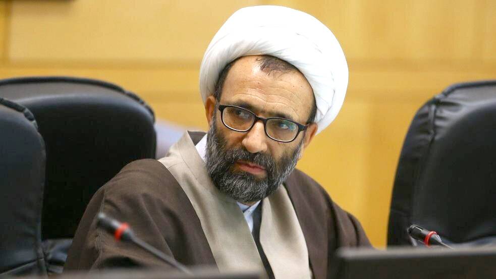 شهید رئیسی گره‌های کشور را با توان متخصصان داخلی باز کرد