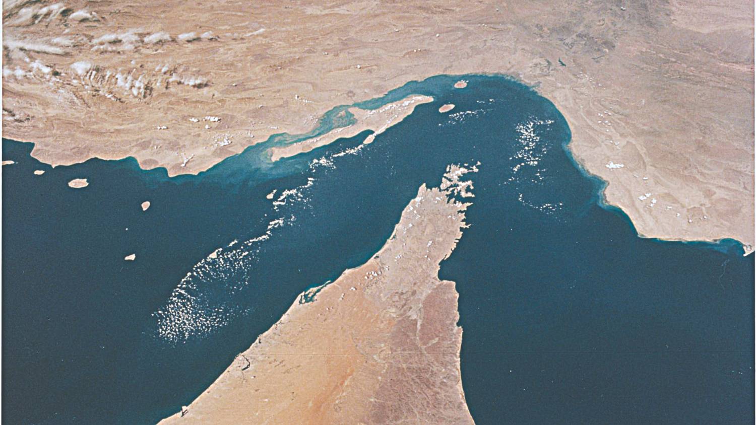 توافق نقض شد؛‌ تنگه هرمز دوباره بسته شد