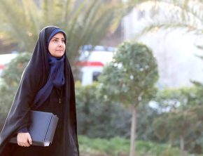 صادق چطور پا جای پای آخوندی گذاشت