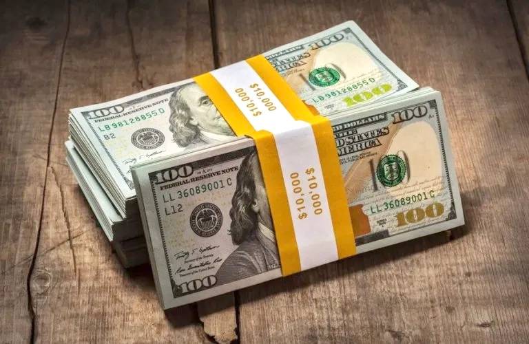 شوک دو میلیارد دلاری به بازار ارز؛ تغییر زمین بازی یا تکرار خطا؟