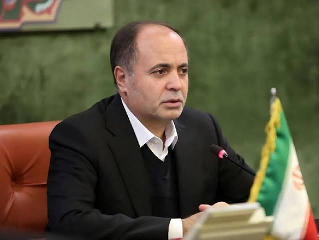 وزیر کشاورزی یا گردشگری؟