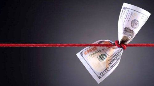 ۱۰ اقدام فوری برای مهار گرانی دلار
